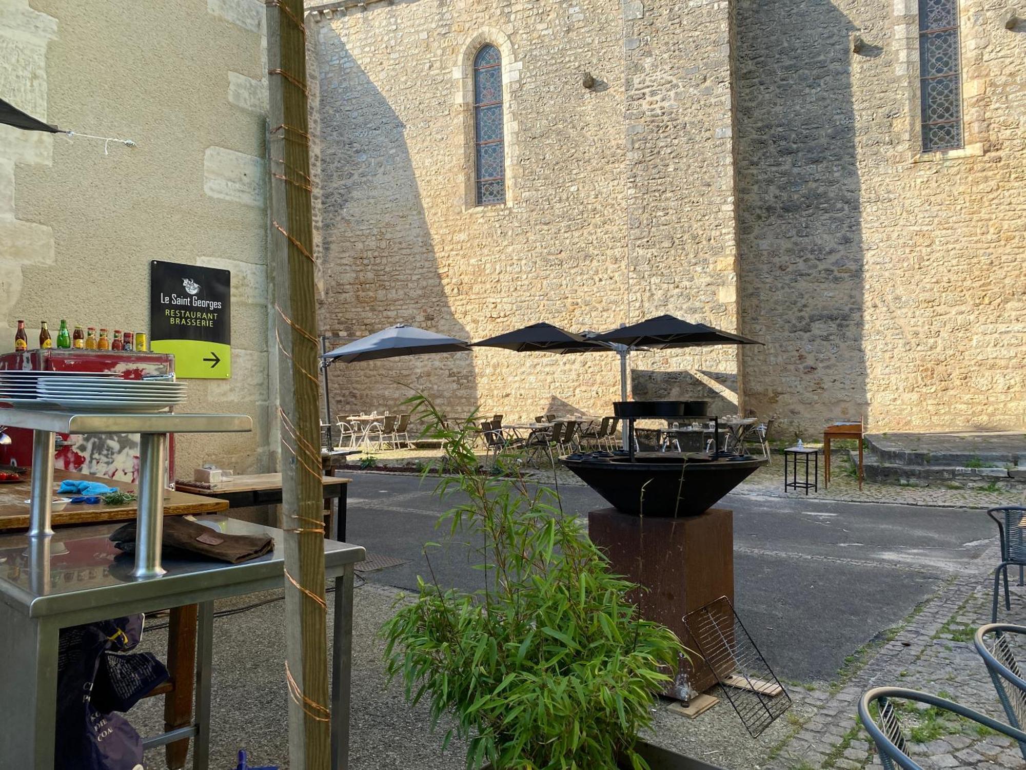 Logis Hotel Le Saint Georges Vivonne Kültér fotó