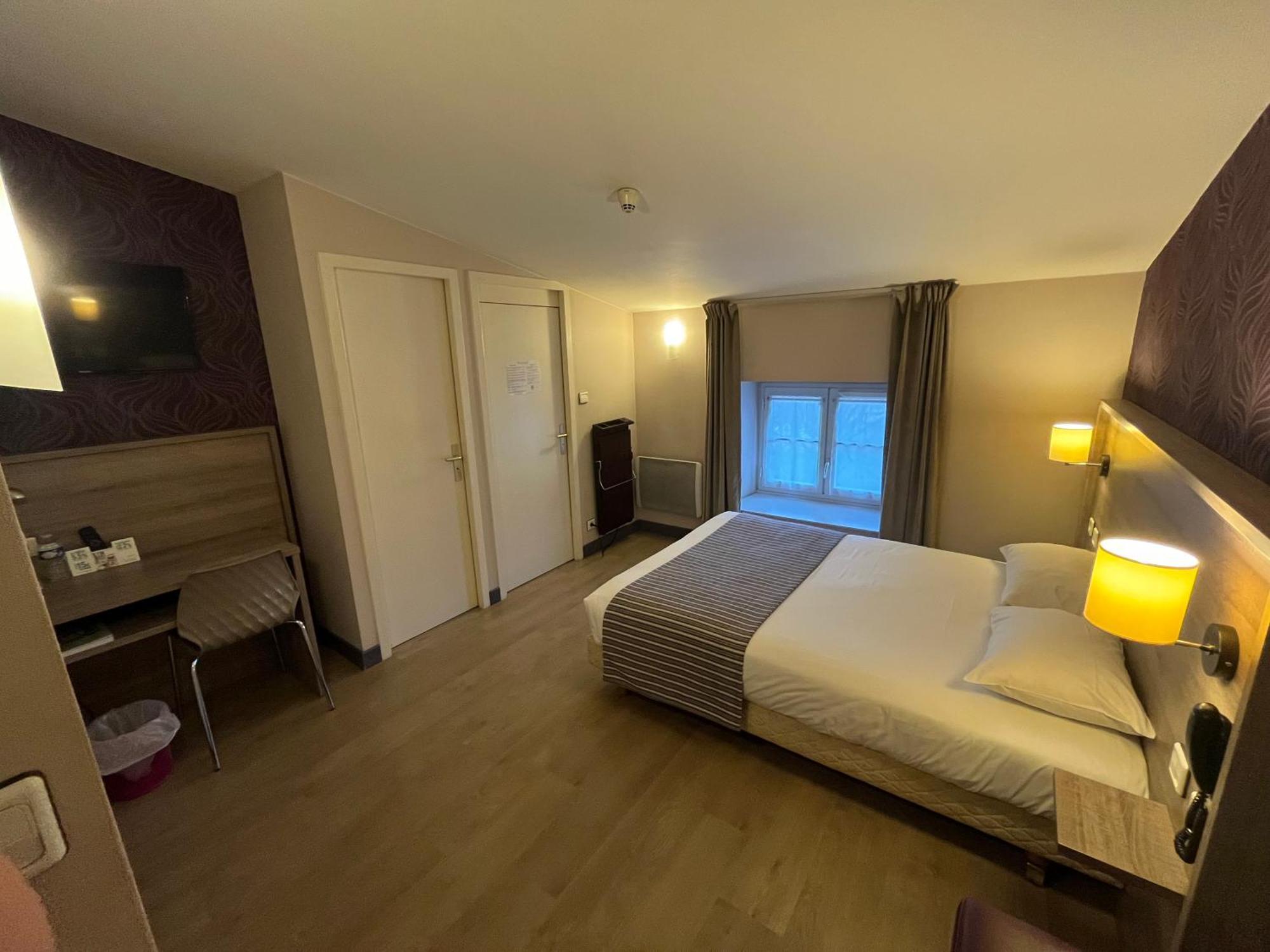Logis Hotel Le Saint Georges Vivonne Kültér fotó