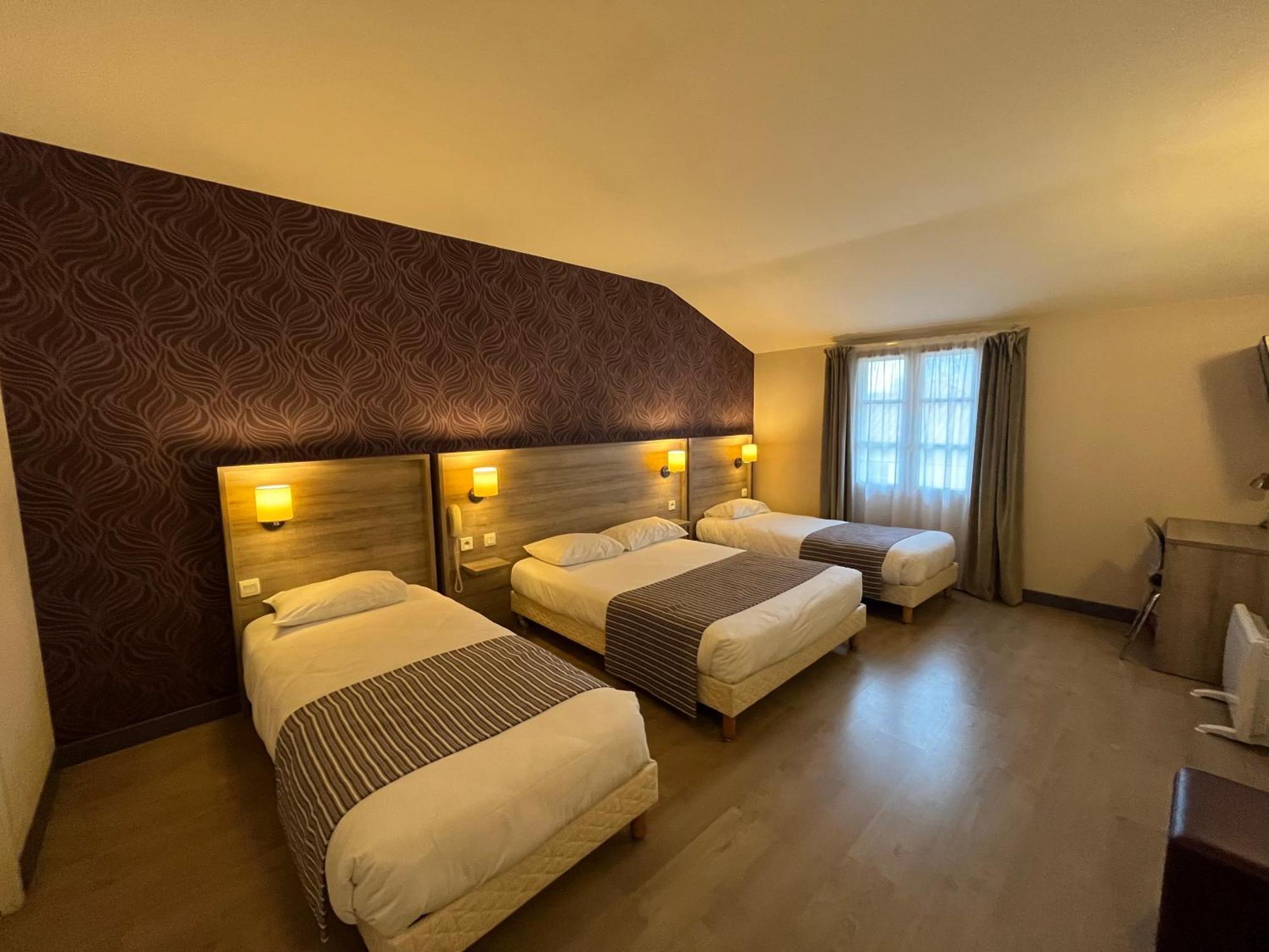 Logis Hotel Le Saint Georges Vivonne Kültér fotó