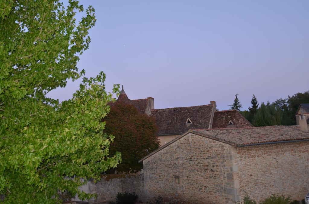 Logis Hotel Le Saint Georges Vivonne Kültér fotó